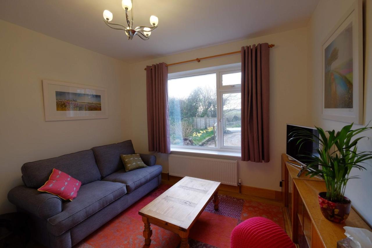 The Annex Apartment Milford on Sea Exterior photo